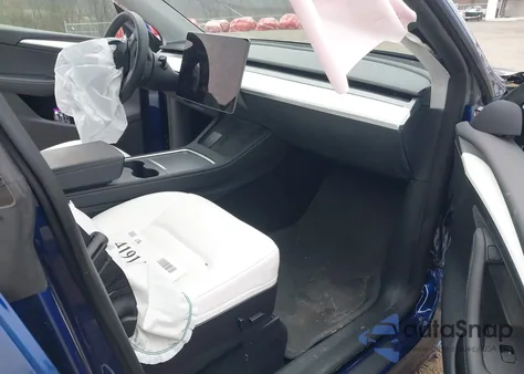 2023 Tesla Model Y Awd/Long Range Dual Motor All-Wheel Drive from USA, damaged, VIN 7SAYGDEE8PF702804